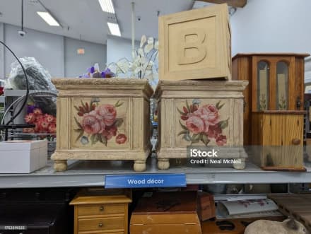 economy wooden urn box