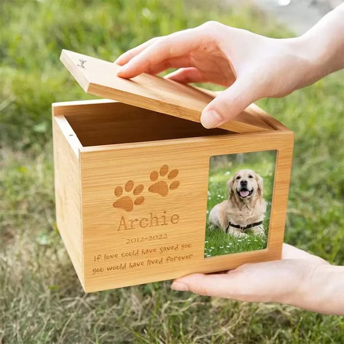Keepsake Cremation Urn with Bamboo F184