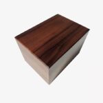 walnut wood urn (5)