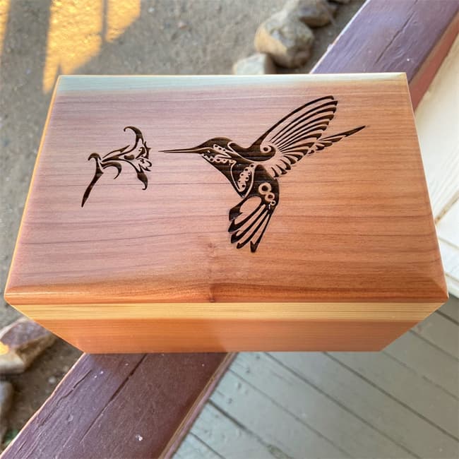 humming bird wood urn03