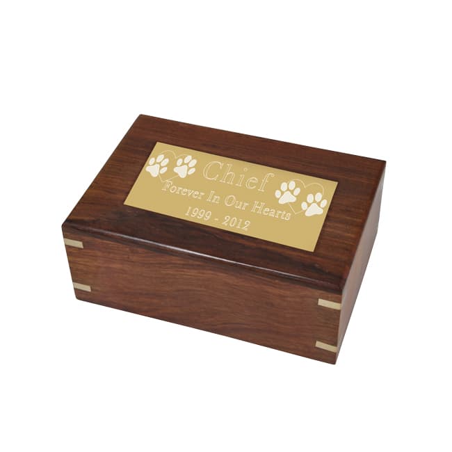 wood urn with inlay brass corner07